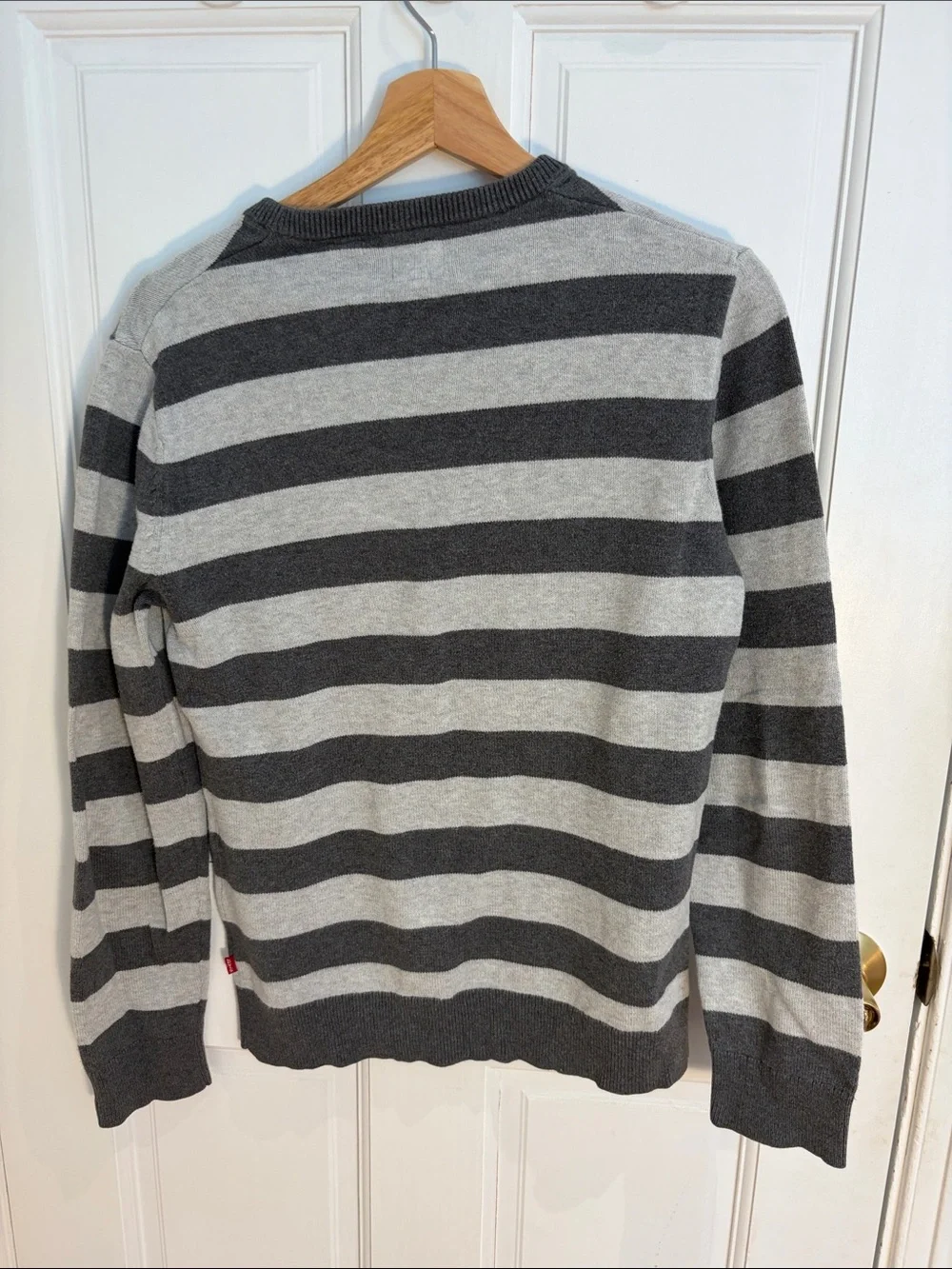 Levi's Men's Charcoal and Light Gray Striped Crewneck Sweater